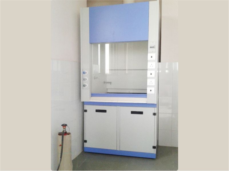 BUNCH TYPE FUME HOOD 1 1